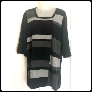 Style & Co Petite Black & Grey Geometric Tunic Sweater with 3/4 sleeves